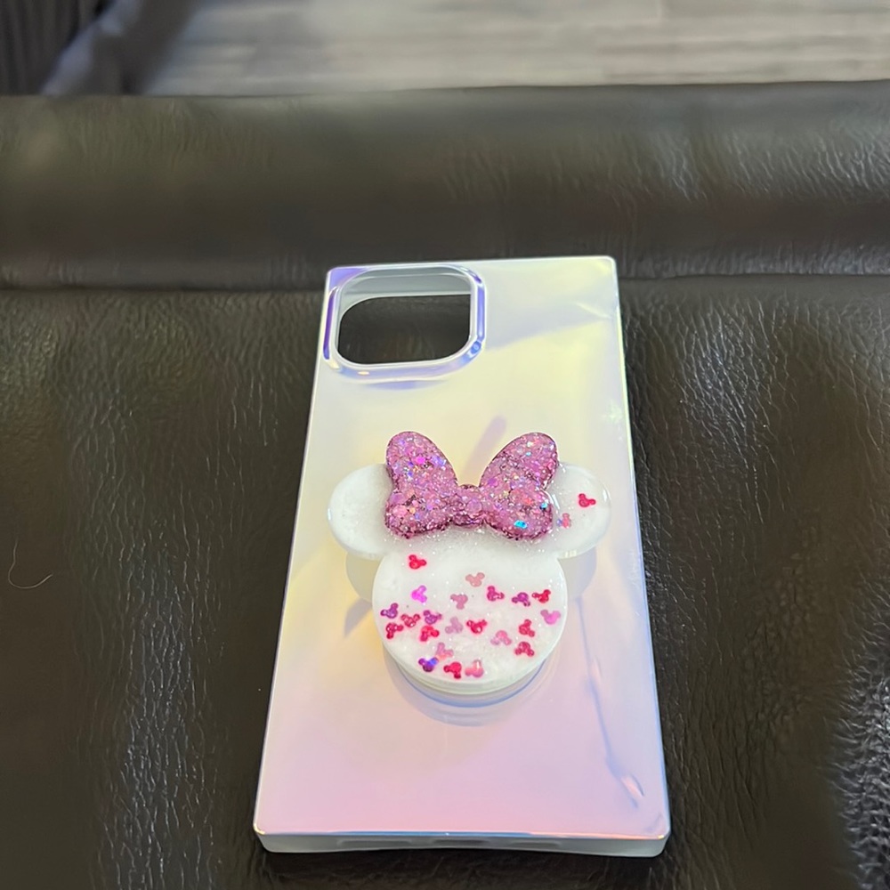 FLAUNT case w custom popsocket